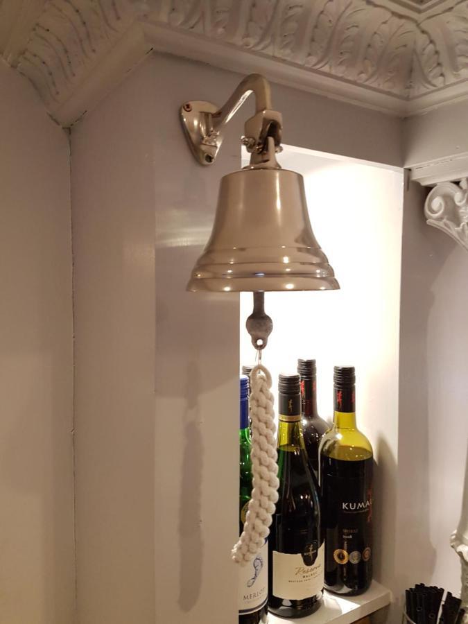 The Bell Shifnal酒店 外观 照片